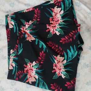 Charlotte russe tropical skort